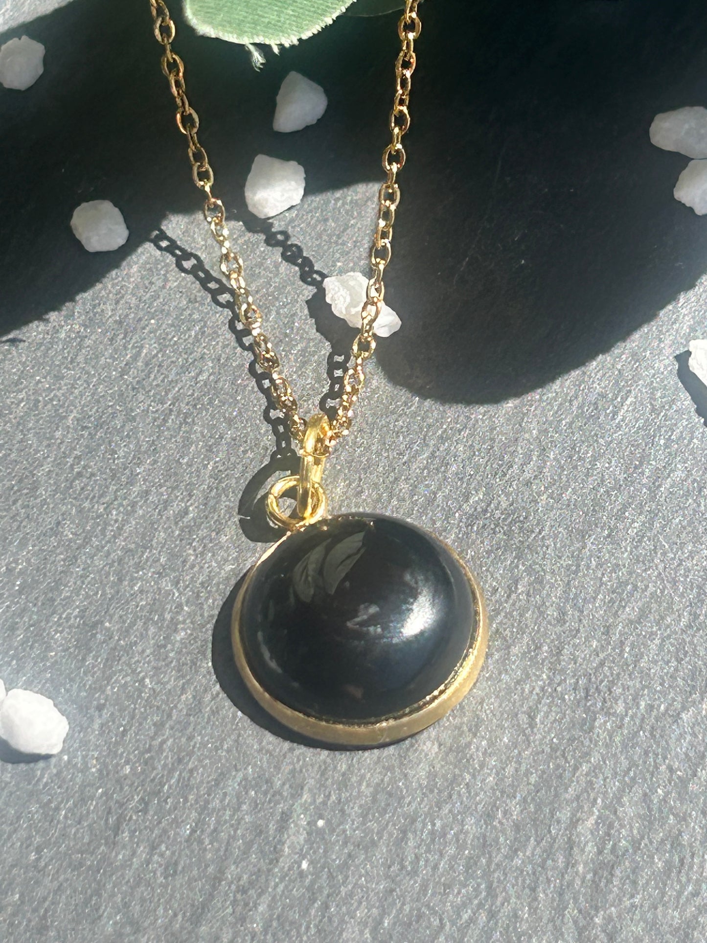 Séléna – Collier Agate Noire / Onyx | Pierre naturelle protection & ancrage | Bijou acier inoxydable fait main