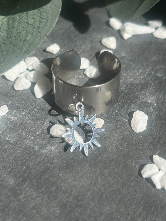 Solaris – Bague Breloque soleil | Bague réglable | Bijou acier inoxydable fait main