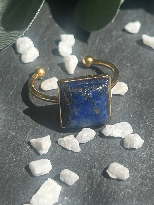 Kaora – Bague Lapis-Lazuli | Bague réglable | Pierre naturelle communication & confiance | Bijou acier inoxydable fait main