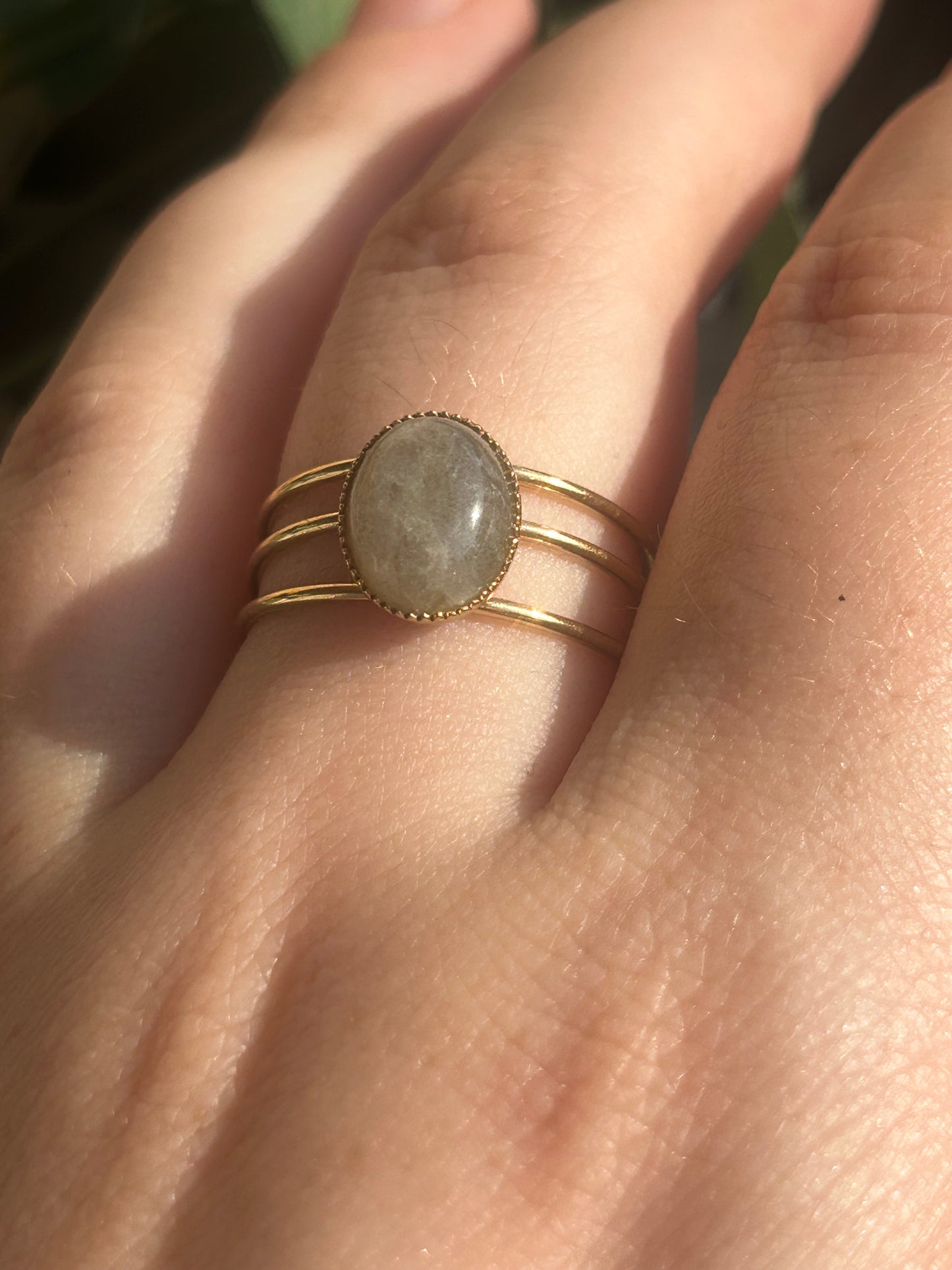 Trinæa – Bague Labradorite | Bague réglable | Pierre naturelle protection & intuition | Bijou acier inoxydable fait main