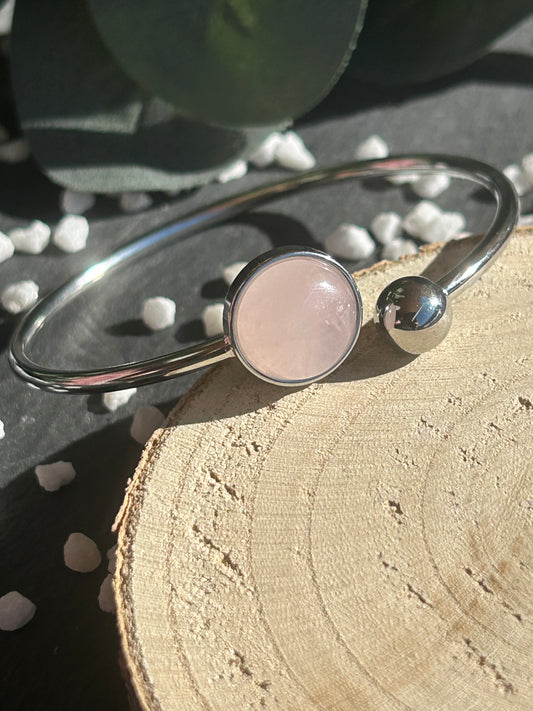 Lunae – Bracelet jonc Quartz Rose | Pierre naturelle amour & douceur | Bijou acier inoxydable fait main
