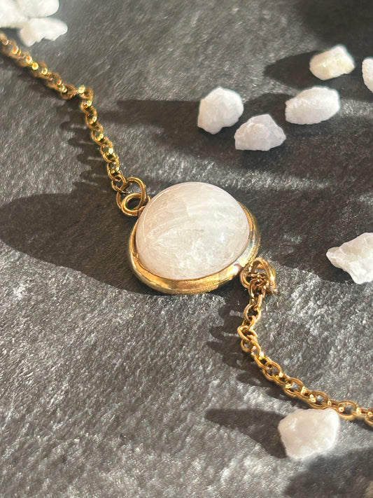 Séléna – Bracelet Pierre de Lune | Bracelet réglable | Pierre naturelle féminité & intuition | Bijou acier inoxydable fait main