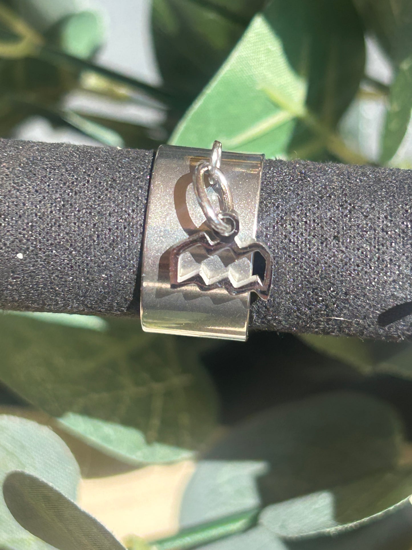 Cassiopée – Bague Signe Astrologique | Bague réglable avec breloque zodiaque | Bijou acier inoxydable fait main