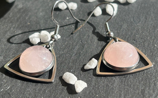 Aeltria – Boucles d’oreilles pierre naturelle | Bijou géométrique argenté | Bijou acier inoxydable fait main