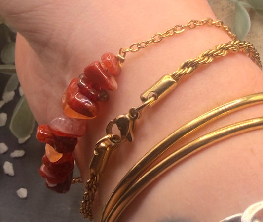 Équinoxe – Bracelet Cornaline | Bracelet réglable | Pierre naturelle chaleur & positivité | Bijou acier inoxydable fait main